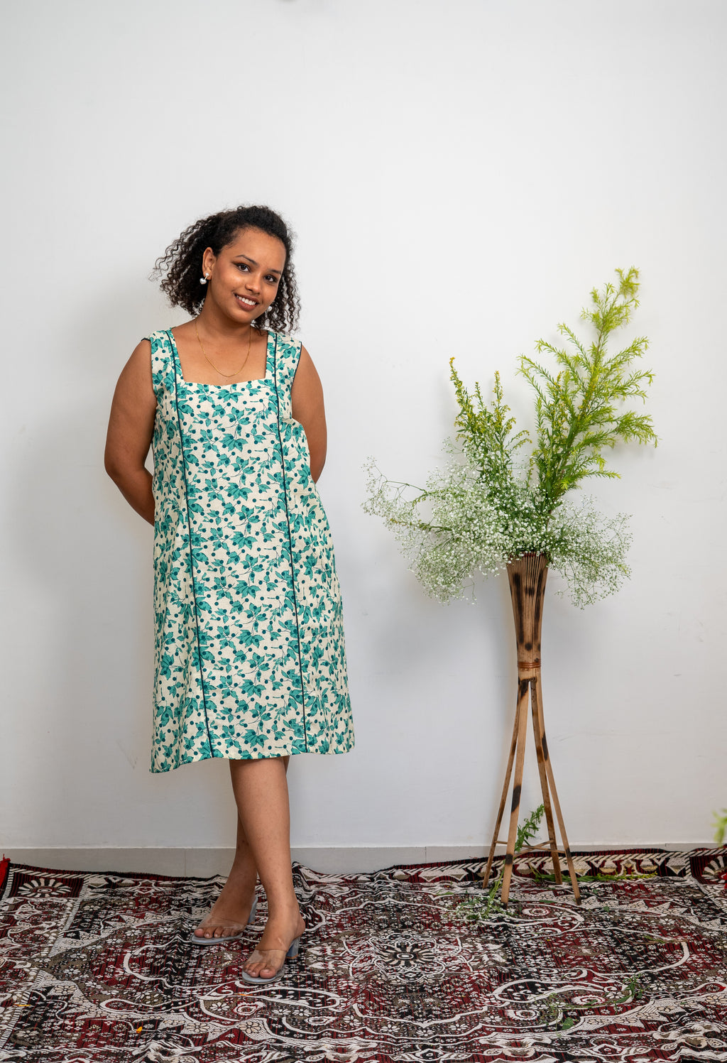 Mint Meadow Cotton Sleeveless A-Line Dress – Green Floral Summer Midi Dress with Pockets