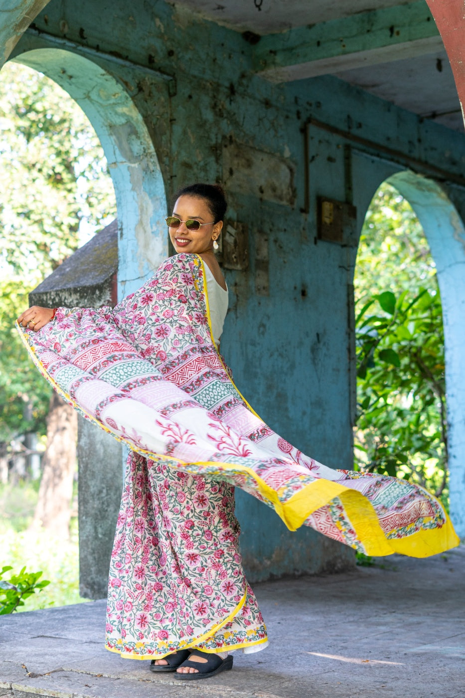 Women Pure Cotton Hand Block Printed Floral Saree