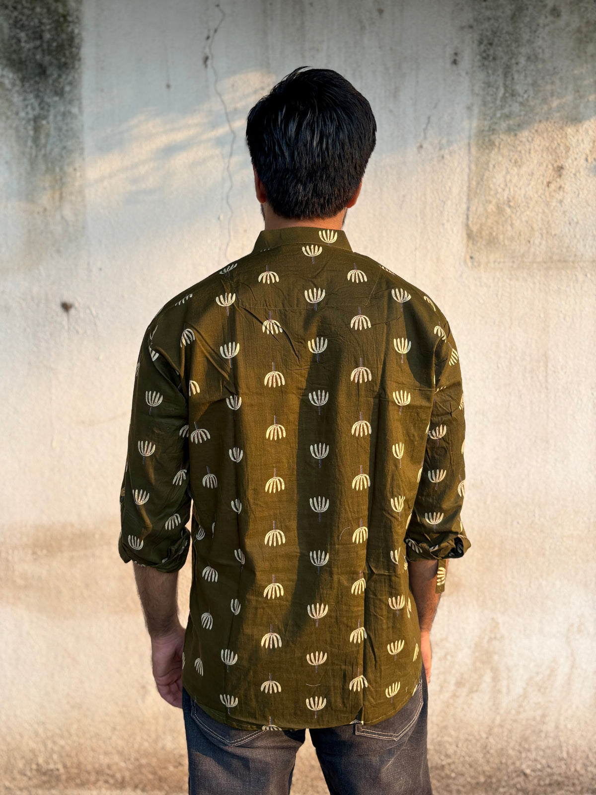 i Men's Olive Green Printed Cotton Short Kurta | Mandarin Collar Ethnic Casual & Festive Wear