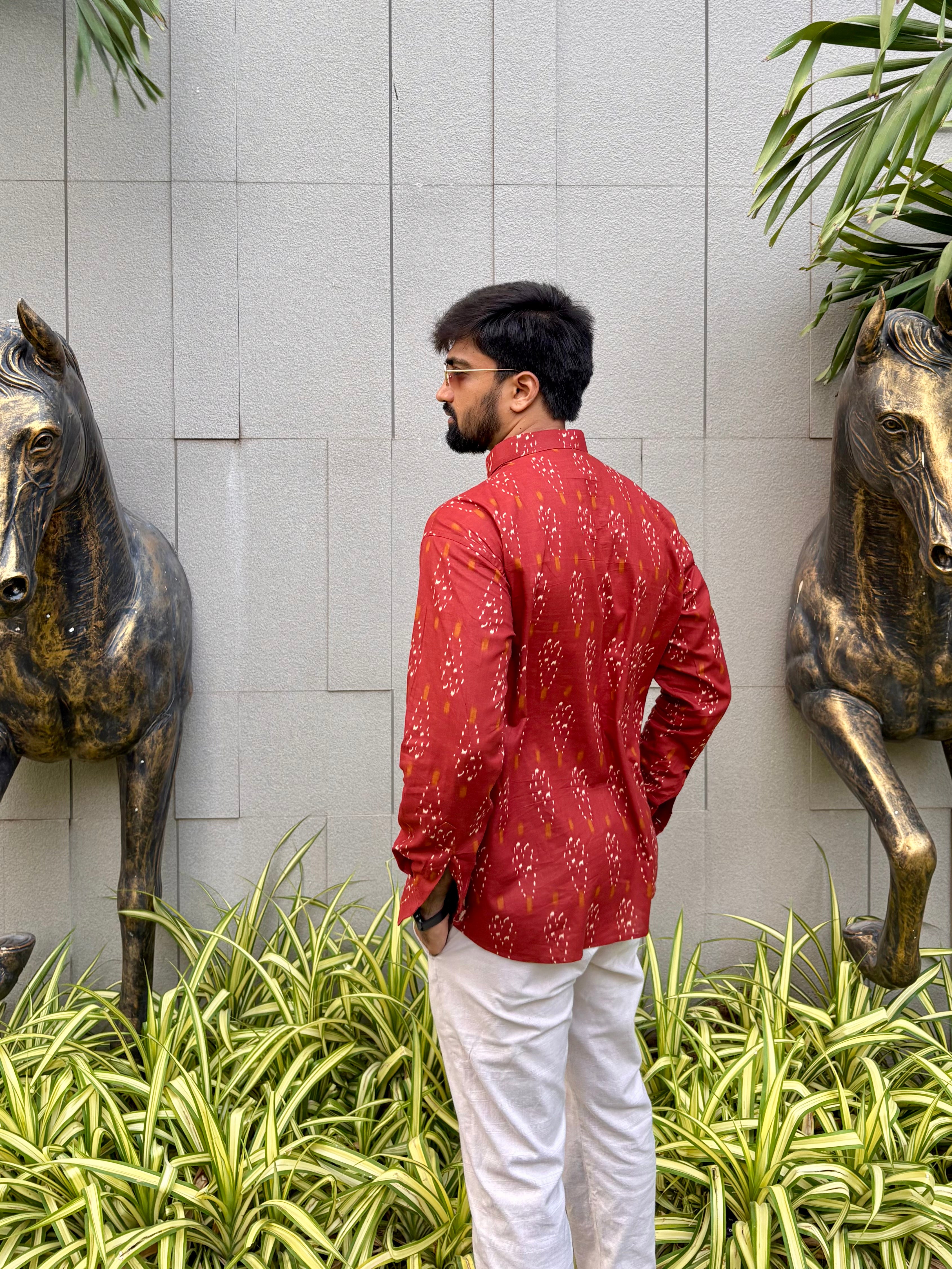 Men's Maroon Ikat Print Cotton Short Kurta | Mandarin Collar Ethnic Casual & Festive Wear