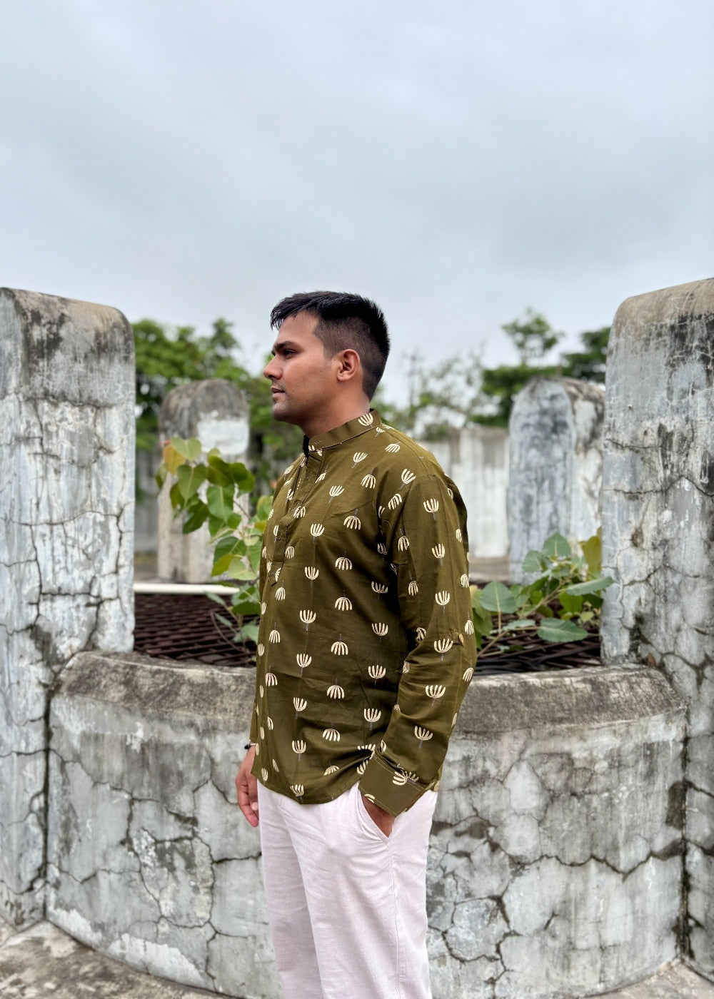 i Men's Olive Green Printed Cotton Short Kurta | Mandarin Collar Ethnic Casual & Festive Wear